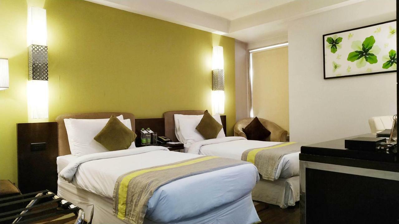 Quality Inn Гургаон Экстерьер фото